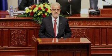 Talat Xhaferi në krye, simbolikë etnike apo fitore e një politike të pjekur?