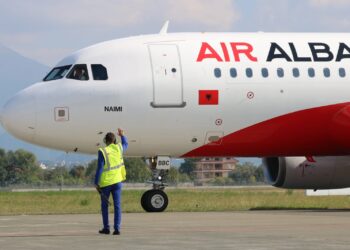 Air Albania nis fluturimet Tiranë-Vjenë