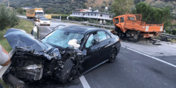 AKSIDENTET/ Të rinj dhe të “pamatur” në timon? Kush janë në të vërtetë shoferët më të rrezikshëm