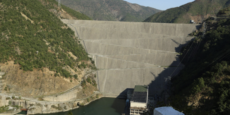 Basti i humbur për energjinë elektrike, si u thanë HEC-et e Drinit me sytë nga qielli