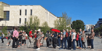 INSTAT raporton rritje të fortë të numrit të turistëve në shkurt 2025, detajet