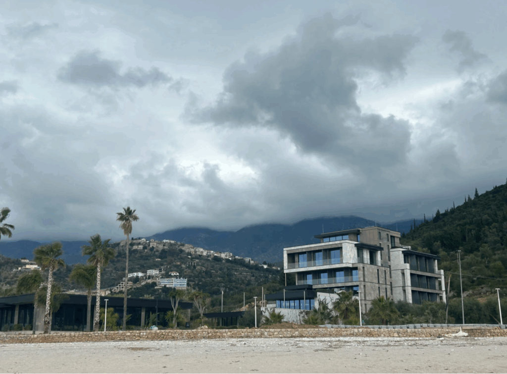 Prado Luxury Hotel në Lukovë, në pronësi të biznesmenit Mentor Mezini Foto: Shteg.org 