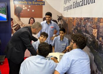 Agjencia SHARGAN në Panirin e DUBAIT, interes i lartë studentësh për Shqipërinë