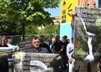 PS dhe PD ruajnë të njëjtat pozita si në 2021 në Kaçinar, protestat nuk ndikojnë në rezultatin e zgjedhjeve