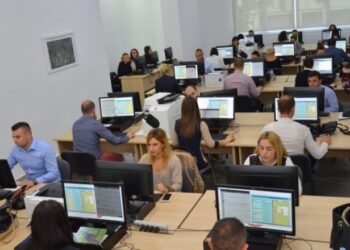 Tmerri nga SPAK, buxhetit i dalin tepër mbi 400 milionë euro: Paratë mblidhen nga taksapaguesit, por nuk shpërndahen