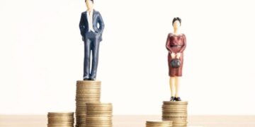 Shqipëria, e para në botë për barazinë në paga mes burrave e grave