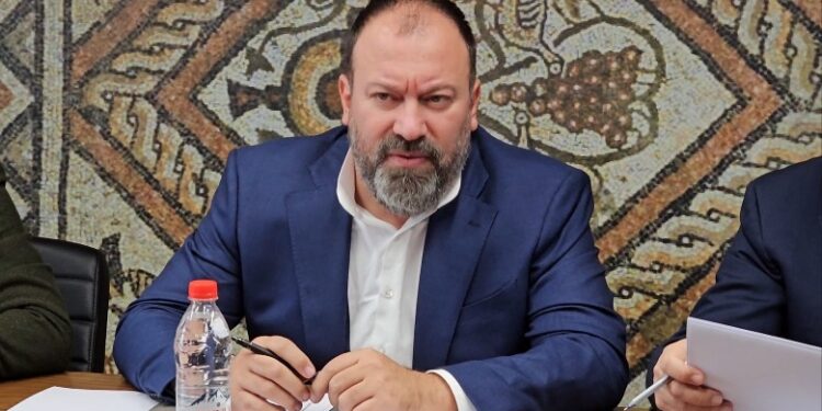 Arbian Mazniku është ministri nën hetim nga SPAK, BKH i kontrolloi banesën