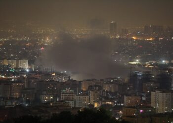 Konflikti midis Izraelit dhe Iranit përmbyt median shqiptare me lajme të rreme