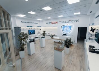AlbaScan e skandalit në burgun e Peqinit merr tenderin e pajisjeve të komunikimit të Gardës, rritja e bujshme e vëllezërve Jorgjis