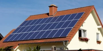 BE grant 50 mln euro për familjet shqiptare që vendosin panele diellore