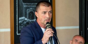 “9 ballë” në Tepelenë, SPAK bastis zyrën e kryebashkiakut Tërmet Peçi