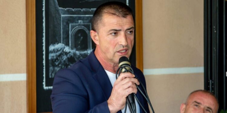 “9 ballë” në Tepelenë, SPAK bastis zyrën e kryebashkiakut Tërmet Peçi