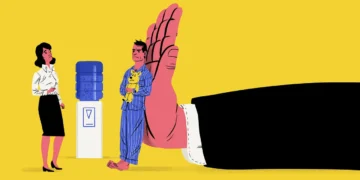 Trendi gjatë pandemisë, a po rrezikojnë kompanitë me rikthimin e punonjësve në zyrë?