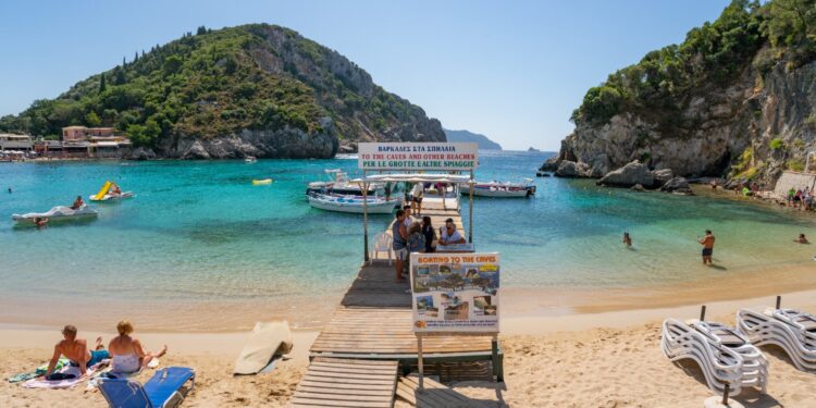 Rasti i Korfuzit: Si e ka zgjidhur Greqia atë që Shqipëria s’po e kupton dot