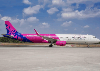 Problemet me motorët dhe humbjet, Wizz Air ndërpret fluturimet Abu Dhabi-Tiranë dhe shumë të tjera