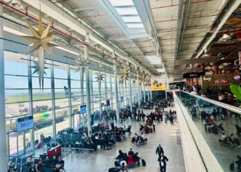 TIA menaxhoi mesatarisht 228 fluturime në ditë, mbi 1.1 milionë pasagjerë në qershor