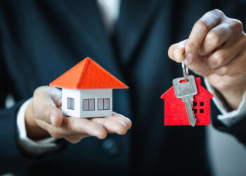 S’ka më kredi për shtëpi 100%, hyjnë sot në fuqi rregullat e reja të BSH: Çfarë ndryshon