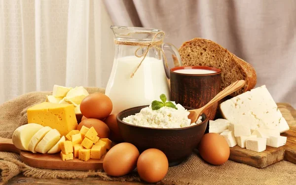 Cilat qarqe “ushqejnë” Shqipërinë? Fieri me mish e qumësht, Durrësi me vezë, Korça me mjaltë