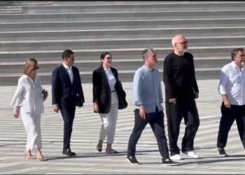 Rama rikthehet në Vlorë për të verifikuar realizimin e porosive të lëna pas shkarkimeve masive