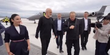 DOKUMENTI/ Kush po kërkon t’ia marrë Behgjet Pacollit me forcë Aeroportin e Vlorës ?