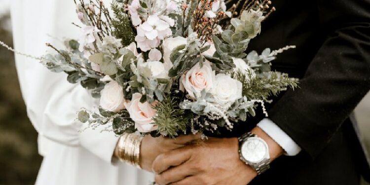 Të rinjtë ikën, ata që mbeten s’duan ose s’kanë mundësi të martohen: Celebrimet bien në minimumin historik në Shqipëri