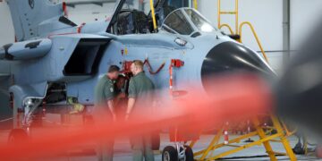 Gjermania vë në dyshim projektin me Francën për avionin e ri, sytë nga aleanca Britani-Itali-Japoni