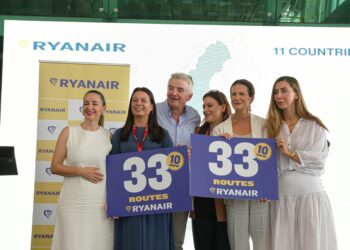 Ryanair hap bazë të re në Tiranë: 3 avionë, plus 10 linja të reja (33 në total) teksa trafiku rritet në 4 milionë pasagjerë në vit