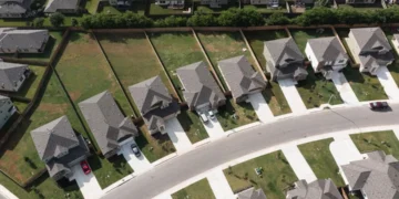 Ngadalësohet pas 12 vitesh rritje të vrullshme tregu i pasurive të paluajtshme në SHBA