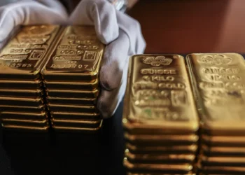 Trump përjashton arin nga tarifat