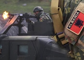 Prodhimi i armëve dhe dronëve, qeveria miraton kriteret e negociimit me KAYO-s me kompanitë private