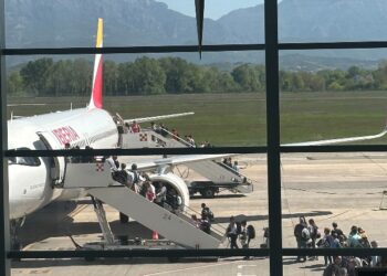 “Shpërthimi” pas pandemise, IATA njofton rikthim të fuqishëm të fluturimeve