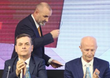 Kodi i ri Penal, tre vjet burg nëse tallesh dhe përbuz “udhëheqësit”!