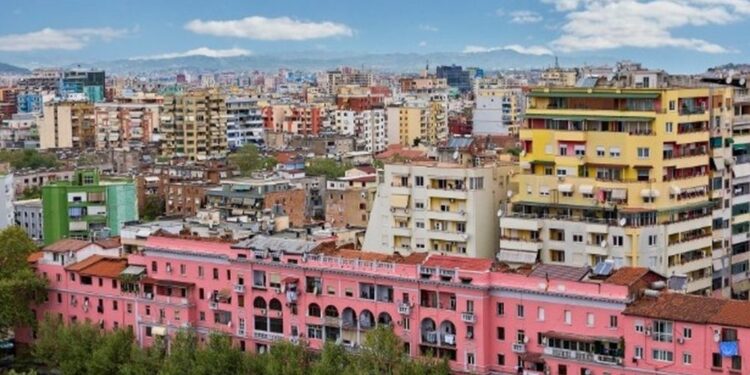 Ligji i ri për bashkëpronësinë, çfarë ndryshon në administrimin e pallateve: Nëse s’paguan detyrimet përfundon në përmbarim