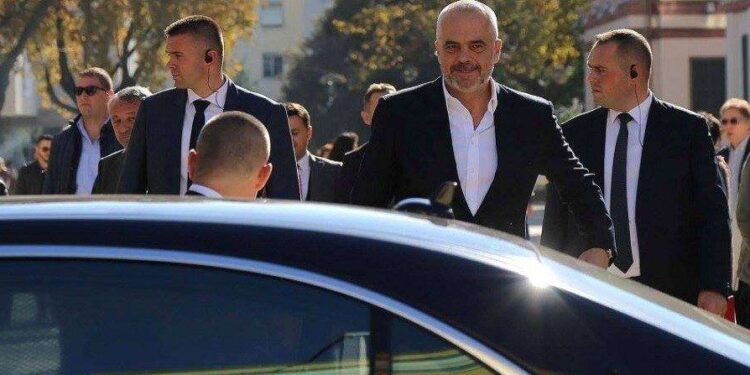 Kompania që fitoi mes debatesh tenderin e kamerave në Durrës merr përsipër sigurinë e krerëve të shtetit, Garda blen bllokues valësh telefonike dhe detektorë