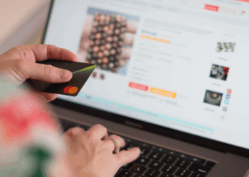 Tregtia online shënon rritje, mbi 10% e xhiros nga bizneset realizohet në internet