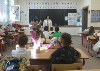 Sot nisi shkolla, por Shqipërisë i mungojnë 112 mijë nxënës 9-vjeçareje nga 2014