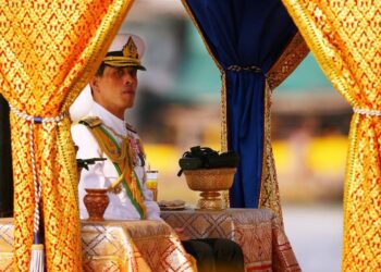 Avionë privatë, anije e qindra makina luksoze, ky është mbreti më i pasur në botë