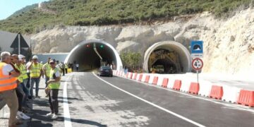 Zbulohet tarifa e kalimit për autoveturat në tunelin e Llogarasë