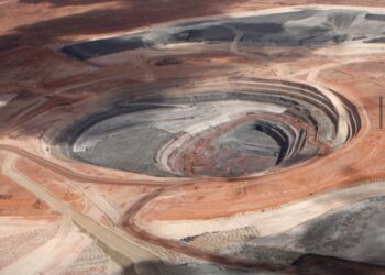 Sasia e kufizuar e uraniumit rrezikon industrinë e energjisë bërthamore