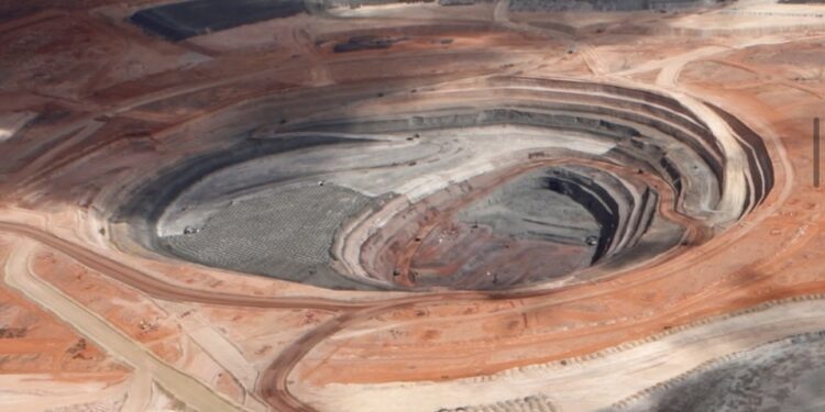 Sasia e kufizuar e uraniumit rrezikon industrinë e energjisë bërthamore