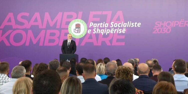 Rama “shkarkon” Veliajn dhe propozon Manastirliun kandidate të PS në Tiranë