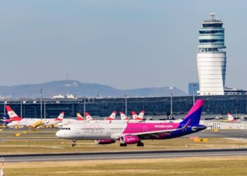 Tkurret Wizz Air, pas Abu Dhabit mbyll dhe bazën në Vjenë