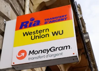 Komisionet e larta, kompanitë e dërgesave të parave grijnë emigrantët: Mbi 20 euro tarifë për 345 euro