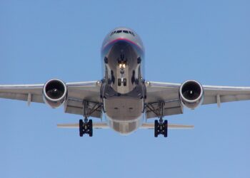 A janë më të sigurt avionët me 4 motorë se ata me 2 motorë? Çfarë thonë statistikat