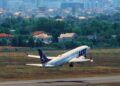 E keni pyetur ndonjëherë veten: Pse avionët ulen dhe ngrihen nga drejtime të ndryshme në Rinas?
