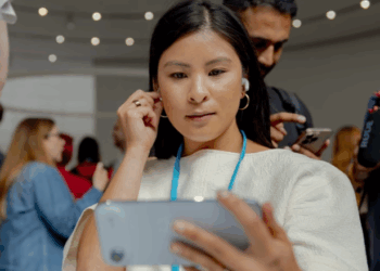 Apple prezanton kufjet  e reja AirPods Pro 3, zbulohen risitë