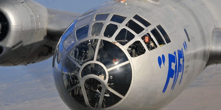 Avionët e fundit B-29 që fluturojnë ende, legjendat e qiellit sfidojnë kohën