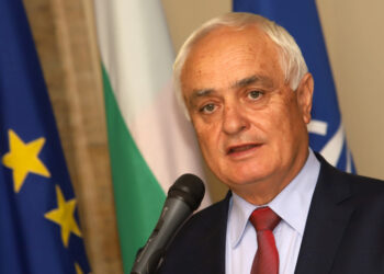 Ministri bullgar i Mbrojtjes: Vlerësojmë kontributin e Shqipërisë në NATO