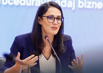 Pagë mesatare 1 000 euro, rritje pensionesh dhe heqje e parasë CASH, Ibrahimaj shpall planin për 2026 e më tej