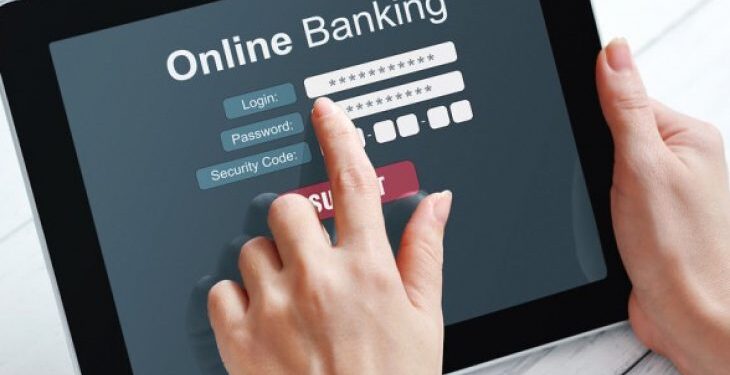 Shqipëria ende larg standardeve europiane për përdorimin e shërbimeve bankare online